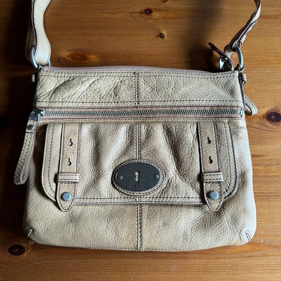 Fossil Light Tan Leather Shoulder Bag Top Zip Maddox 1 inch Adjustable Strap - Picture 5 of 16